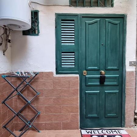 Donnaluisa Apartment Napoli Bagian luar foto